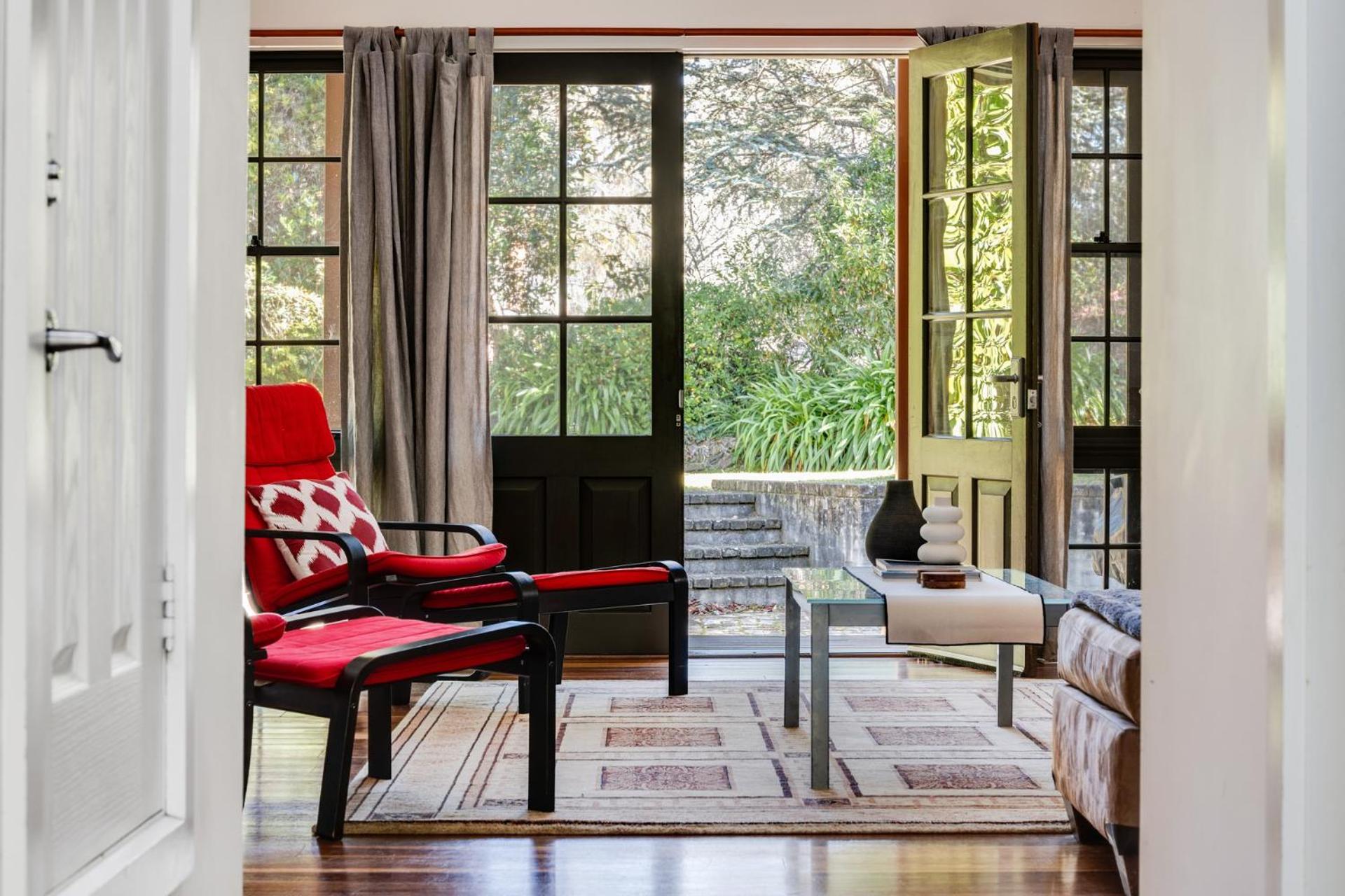 Whispering Pines Cottages Wentworth Falls Ruang foto