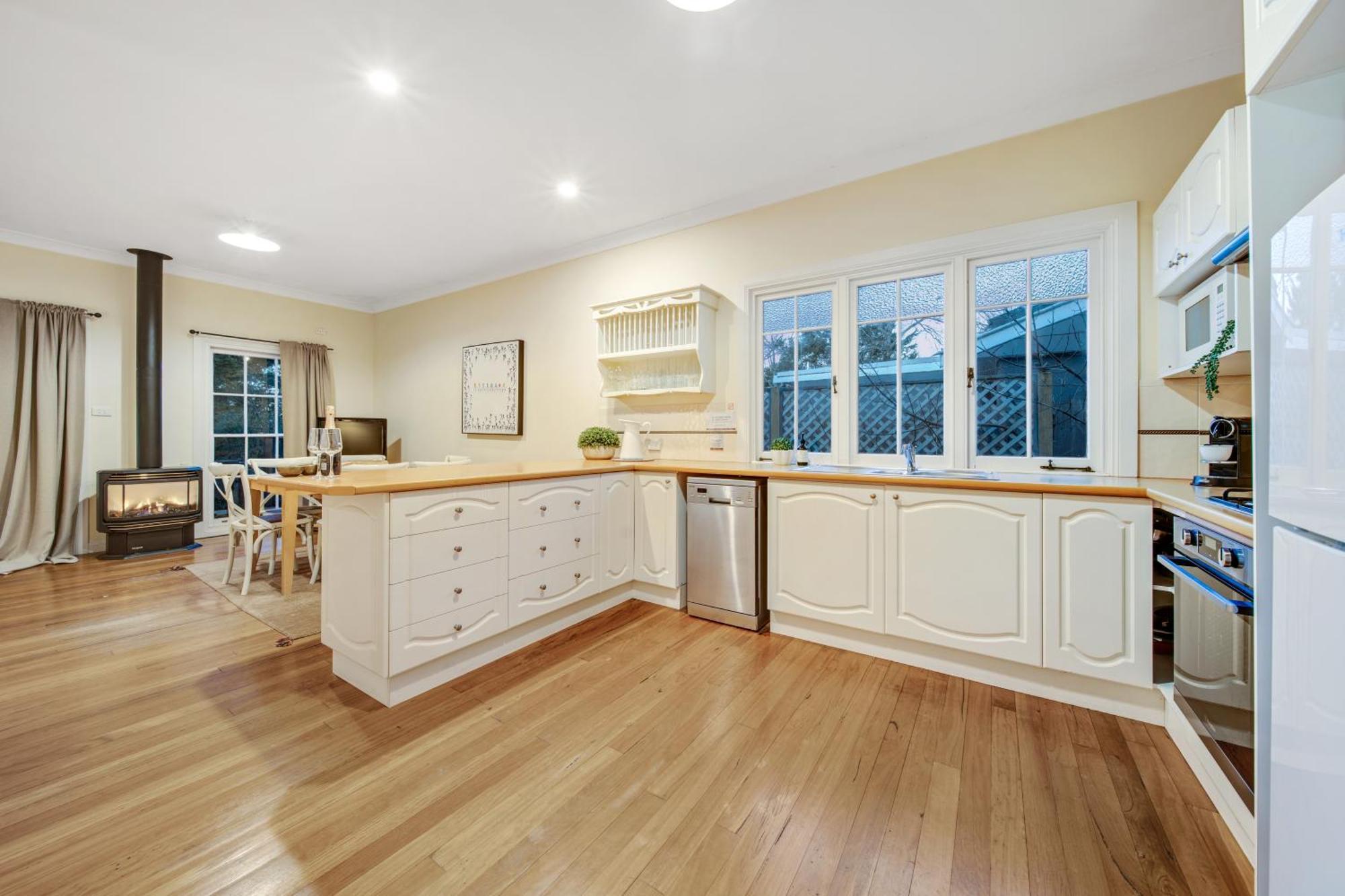 Whispering Pines Cottages Wentworth Falls Ruang foto