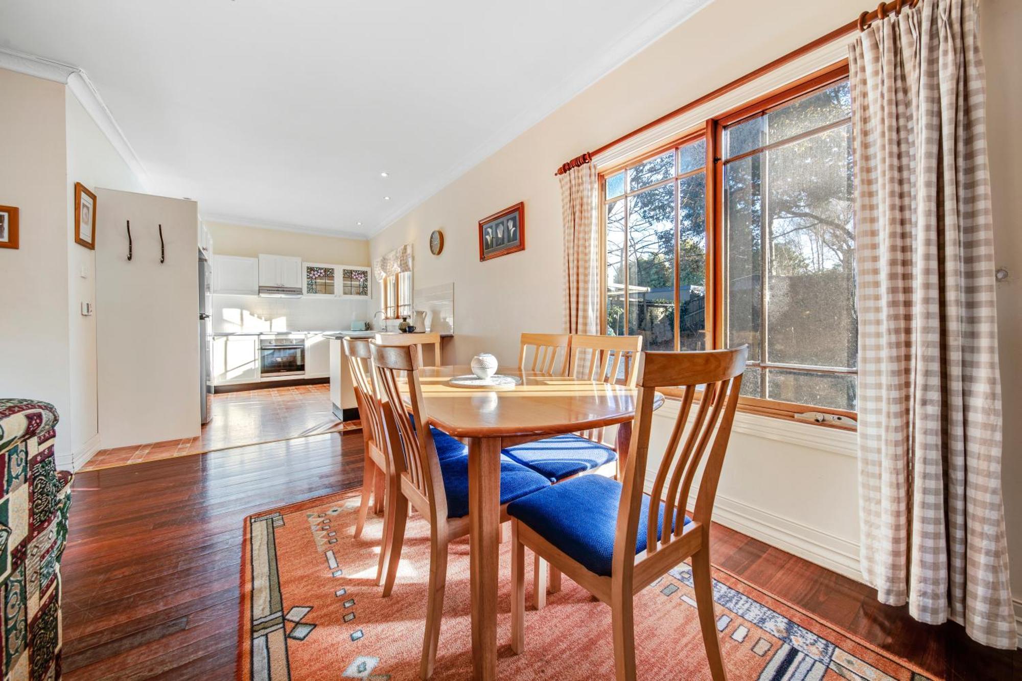 Whispering Pines Cottages Wentworth Falls Ruang foto