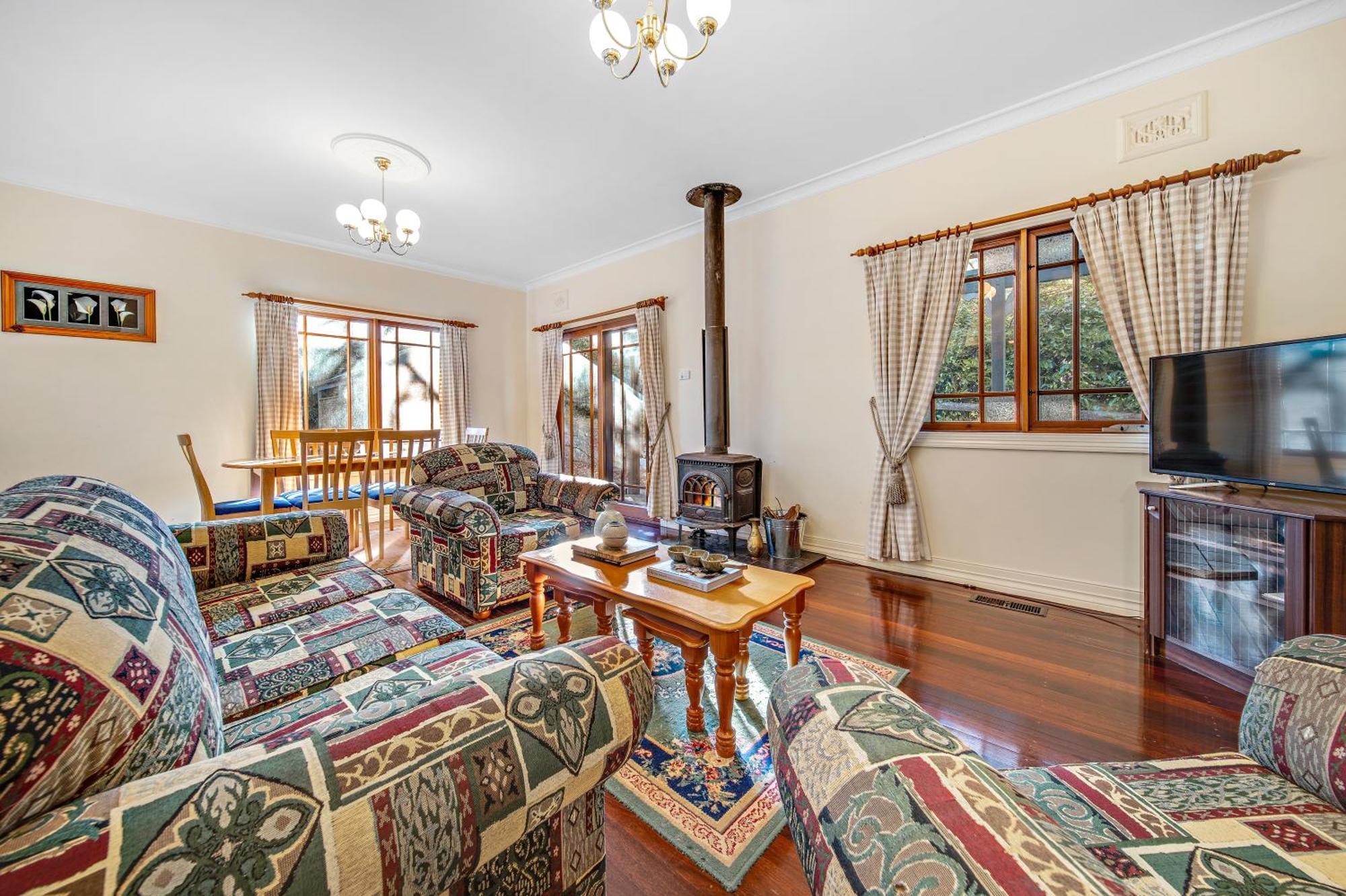 Whispering Pines Cottages Wentworth Falls Ruang foto
