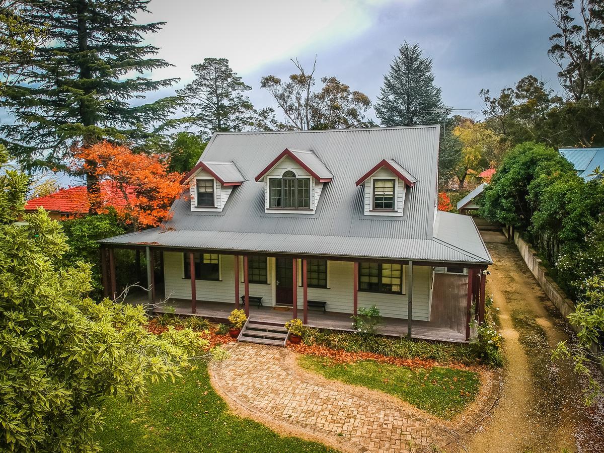 Whispering Pines Cottages Wentworth Falls Bagian luar foto
