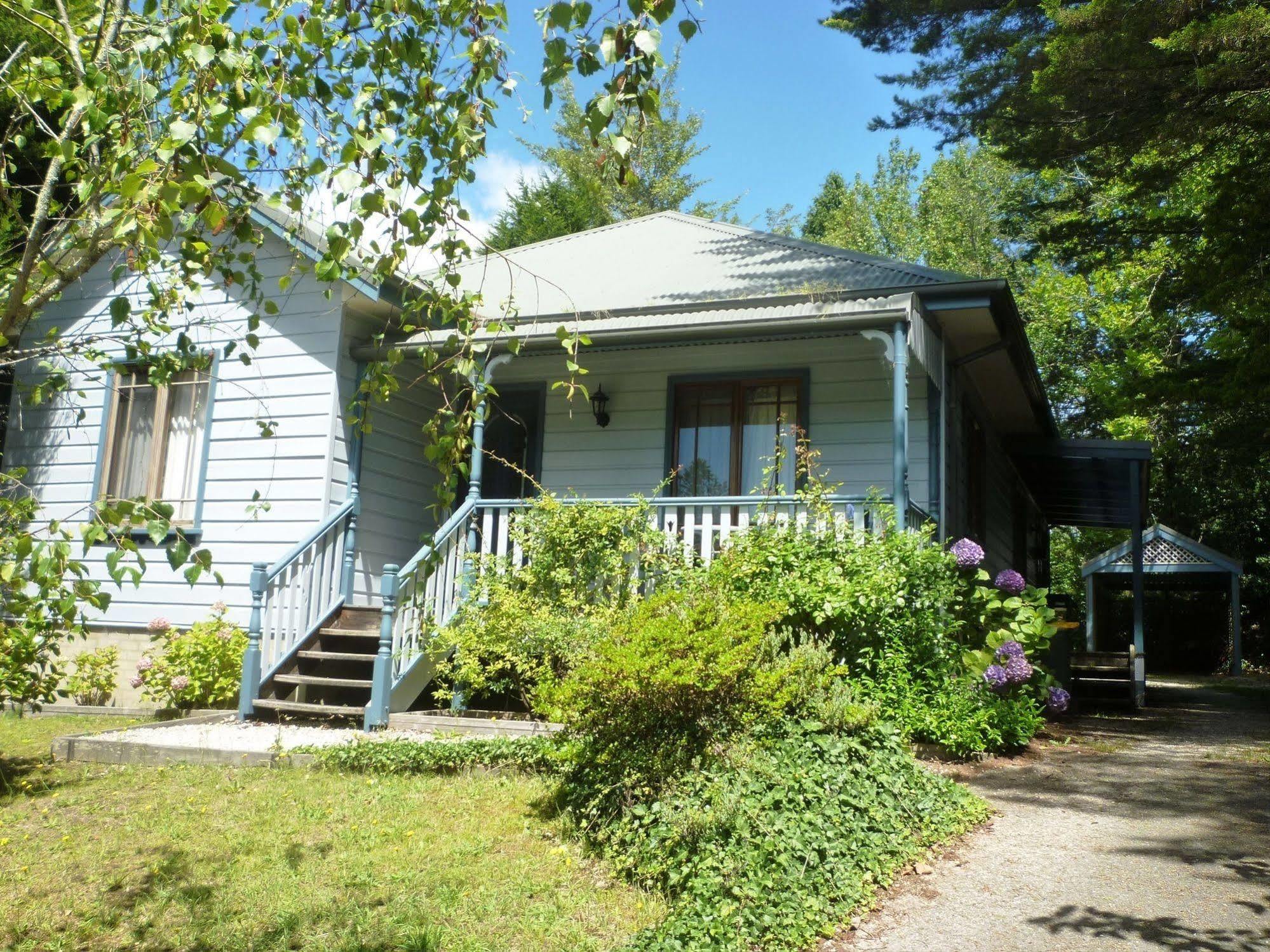 Whispering Pines Cottages Wentworth Falls Bagian luar foto